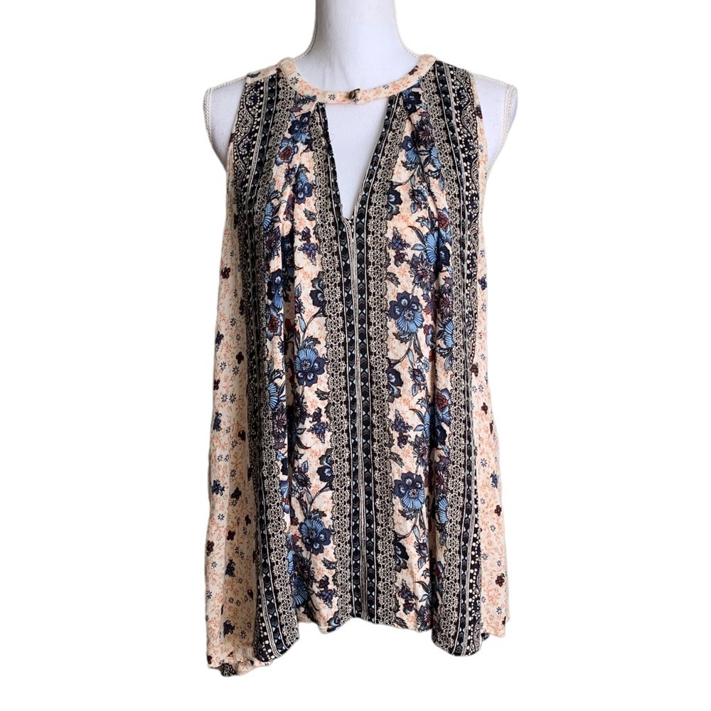 Cotton Candy LA Floral Halter Keyhole Top size Medium